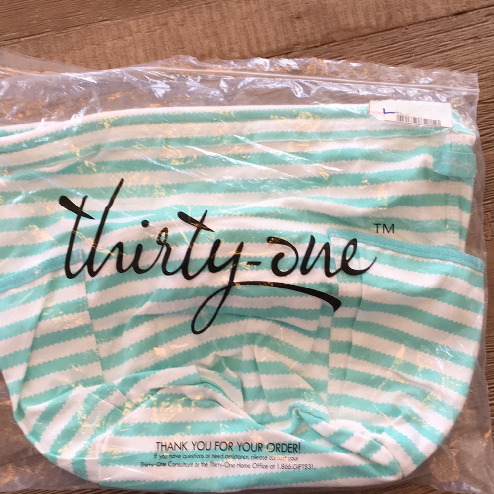 Retro Metro Thirty One Tote
